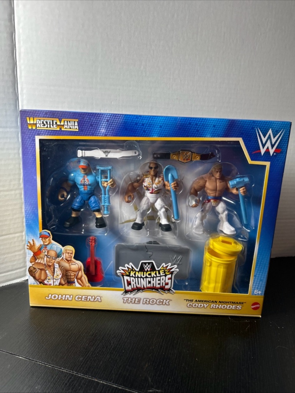 WWE Knuckle Crunchers 3-Figure Pack - Blue, White, Yellow